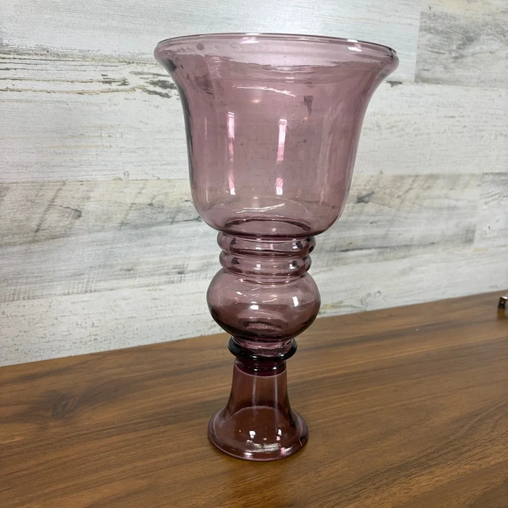 Morgantown Amethyst Crystal Glass Pedestal Flower Vase‎ Vintage 10